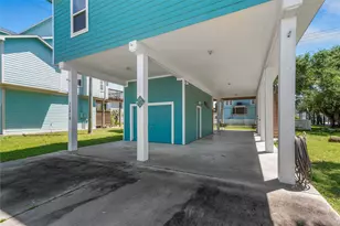 13819 Mutiny Ln, Galveston, TX 77554 - Photo 19