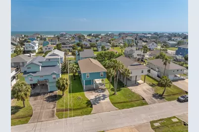 13819 Mutiny Lane, Galveston, TX 77554 - Photo 47