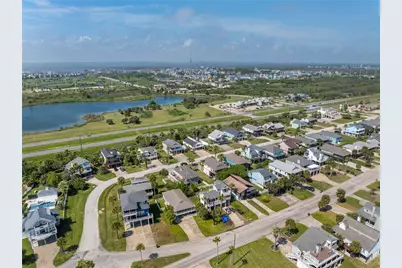 13819 Mutiny Lane, Galveston, TX 77554 - Photo 37