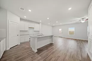 17327 White Peace Dr, Waller, TX 77484 - Photo 9