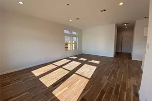 13926 Leabrandon Ln, Houston, TX 77045 - Photo 3