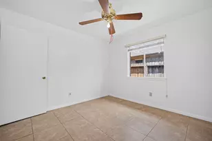 6510 Grand Haven Dr, Houston, TX 77088 - Photo 25