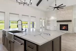 8798 Grand Lake Estates Dr, Montgomery, TX 77316 - Photo 17