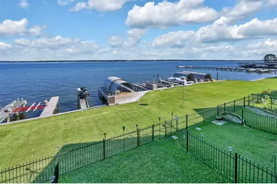 13 Regency Point, Conroe, TX 77356 - Photo 1
