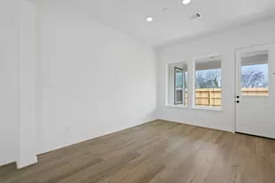 7818 Jasper Mdws Wy, Angleton, TX 77515 - Photo 13