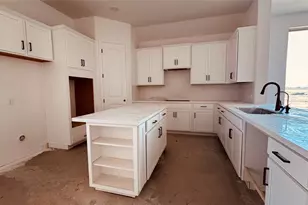 7818 Jasper Mdws Wy, Angleton, TX 77515 - Photo 5