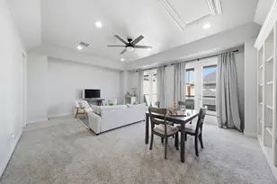 1360 W 25th St, Houston, TX 77008 - Photo 25