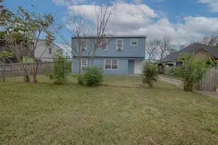 1211 1st Ave N, Texas City, TX 77590 - Photo 1