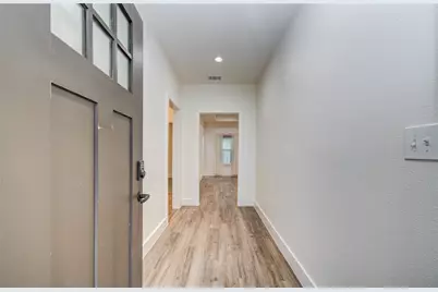 401 S Blackwell Street, La Porte, TX 77571 - Photo 5