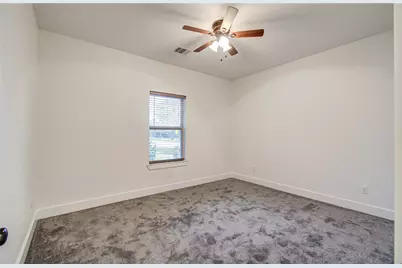 401 S Blackwell Street, La Porte, TX 77571 - Photo 17