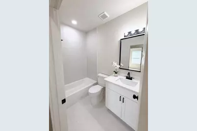 1914 Roosevelt Street, Houston, TX 77012 - Photo 7