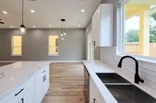 2026 Wavell St, Houston, TX 77088 - Photo 9