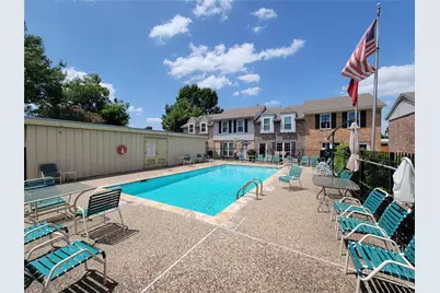 1911 Sherwood Forest Street #2, Houston, TX 77043 - Photo 3