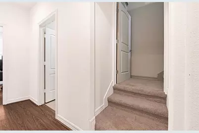 1531 Woodbend Park W, Houston, TX 77055 - Photo 25