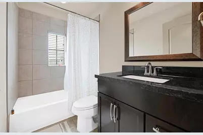 1531 Woodbend Park W, Houston, TX 77055 - Photo 23