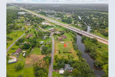 315 Edgewater Street, Clute, TX 77531 - Photo 5