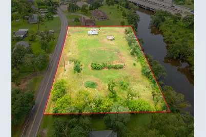 315 Edgewater Street, Clute, TX 77531 - Photo 3