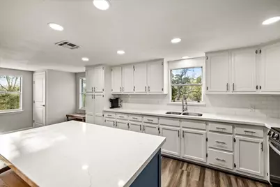 7908 Pin Oak Road, Alvin, TX 77511 - Photo 13