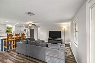 7908 Pin Oak Rd, Alvin, TX 77511 - Photo 7