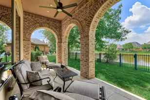 82 E Crystal Canyon Cir, The Woodlands, TX 77389 - Photo 3
