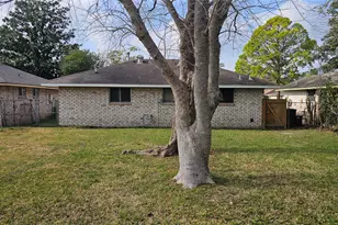 11046 Spottswood Dr, Houston, TX 77016 - Photo 17