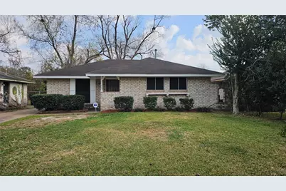 11046 Spottswood Drive, Houston, TX 77016 - Photo 1