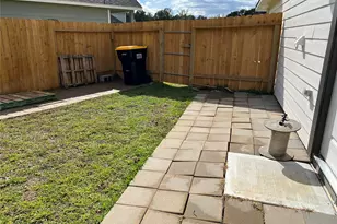 17074 Marie Vlg Dr, Conroe, TX 77306 - Photo 7