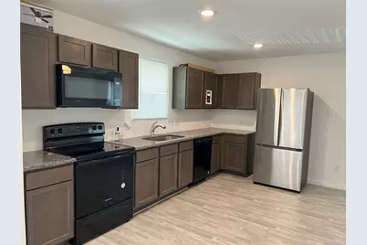 17074 Marie Village Drive, Conroe, TX 77306 - Photo 11