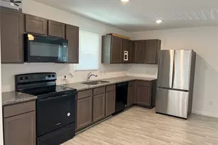 17074 Marie Vlg Dr, Conroe, TX 77306 - Photo 11