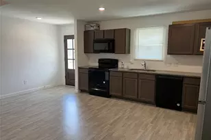 17074 Marie Vlg Dr, Conroe, TX 77306 - Photo 9