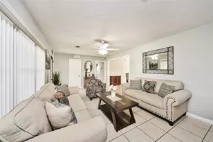 5758 Meadow Creek Ln, Houston, TX 77017 - Photo 9