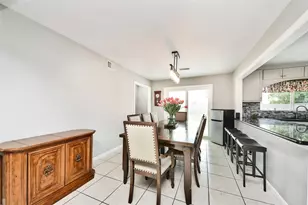 5758 Meadow Creek Ln, Houston, TX 77017 - Photo 11