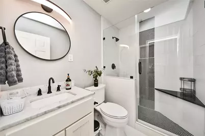 5758 Meadow Creek Lane, Houston, TX 77017 - Photo 25