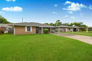 5758 Meadow Creek Ln, Houston, TX 77017 - Photo 5