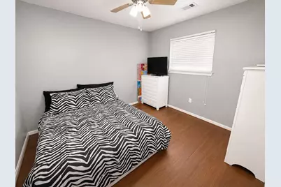 1100 Cactus Street, Baytown, TX 77521 - Photo 13