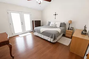 1100 Cactus St, Baytown, TX 77521 - Photo 9