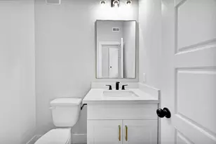 3312 Bacchus St, Houston, TX 77022 - Photo 15