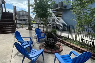 146 Tamana Dr, Galveston, TX 77554 - Photo 3