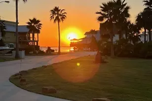 146 Tamana Dr, Galveston, TX 77554 - Photo 37