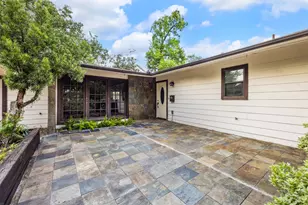 5326 Pagewood Ln, Houston, TX 77056 - Photo 9
