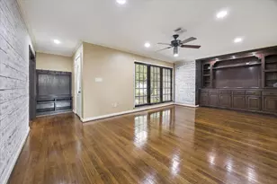 5326 Pagewood Ln, Houston, TX 77056 - Photo 3