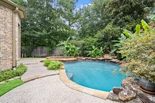 114 S Knights Crossing Dr, The Woodlands, TX 77382 - Photo 9