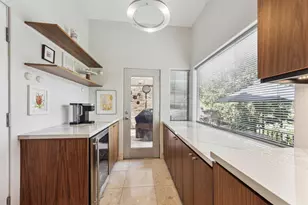 4736 Post Oak Timber Dr, Houston, TX 77056 - Photo 11