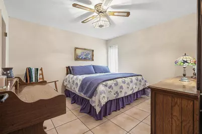 3508 Camelot Street, Baytown, TX 77521 - Photo 9