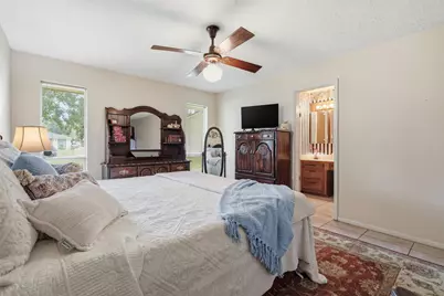 3508 Camelot Street, Baytown, TX 77521 - Photo 15