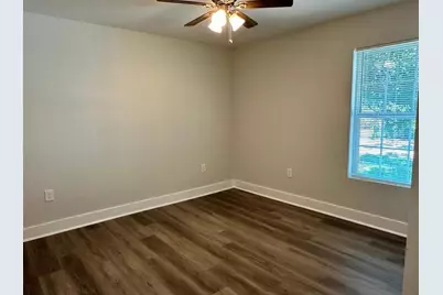 539 Fm 770 Road N #B, Liberty, TX 77575 - Photo 9