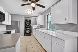 11927 Flushing Meadows Dr, Houston, TX 77089 - Photo 11