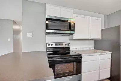 11927 Flushing Meadows Drive, Houston, TX 77089 - Photo 13