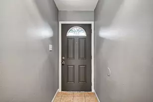 11927 Flushing Meadows Dr, Houston, TX 77089 - Photo 5