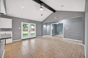 11927 Flushing Meadows Dr, Houston, TX 77089 - Photo 9